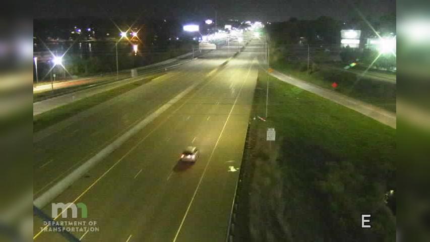 Traffic Cam Maplewood: I-94: I-94 EB @ T.H.120