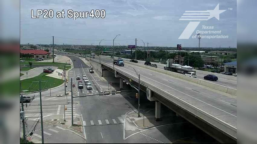 Traffic Cam Laredo › East: LP20 @ Spur 400