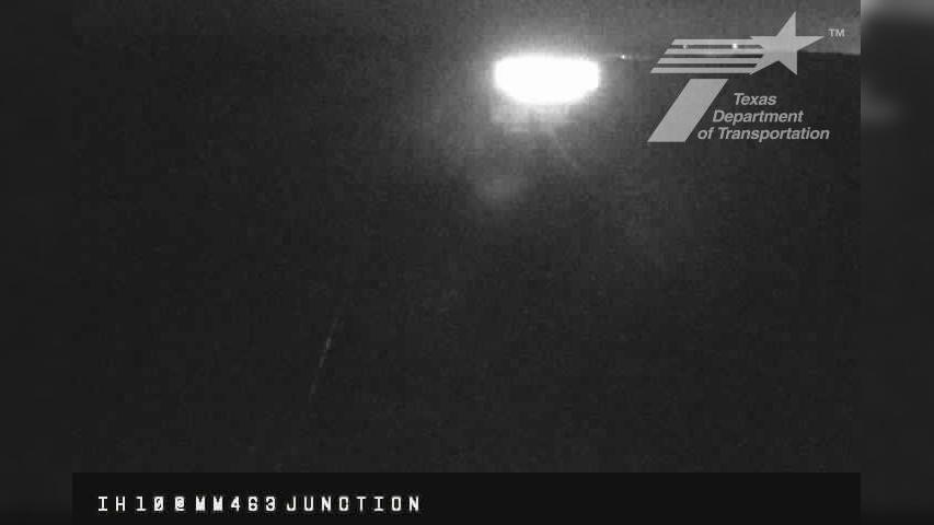 Traffic Cam Segovia › West: SJT IH 10 at Junction - East (MM 463)