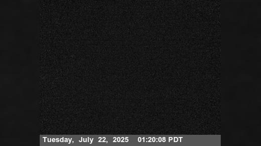 Traffic Cam Dawes › South: US-101: S of Hopland - Looking South