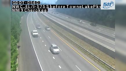 Traffic Cam Deer Run at Towne Lake: 104389--2