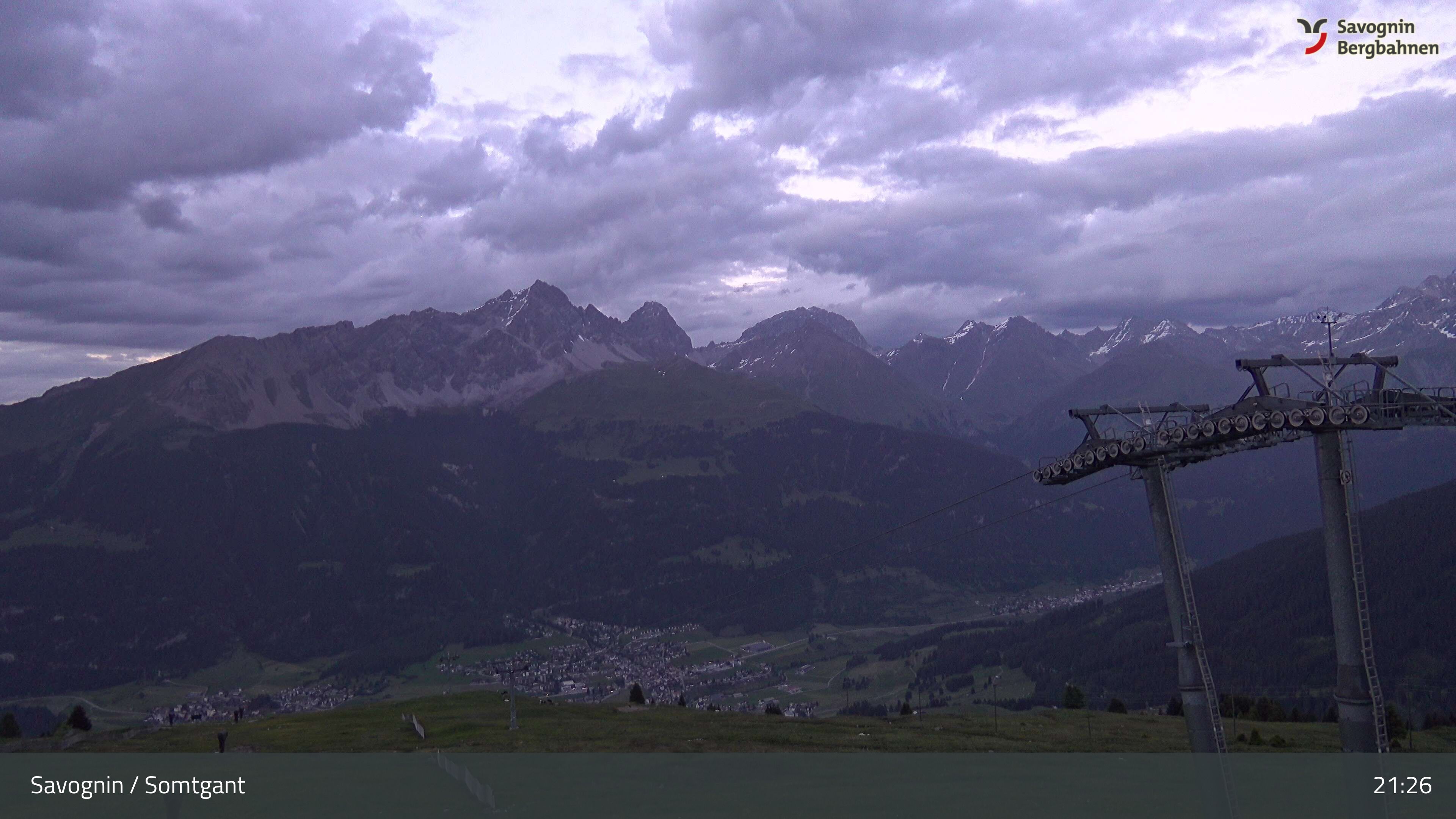 Savognin › Osten: Bergstation Somtgant - Piz Mitgel - Corn da Tinizong