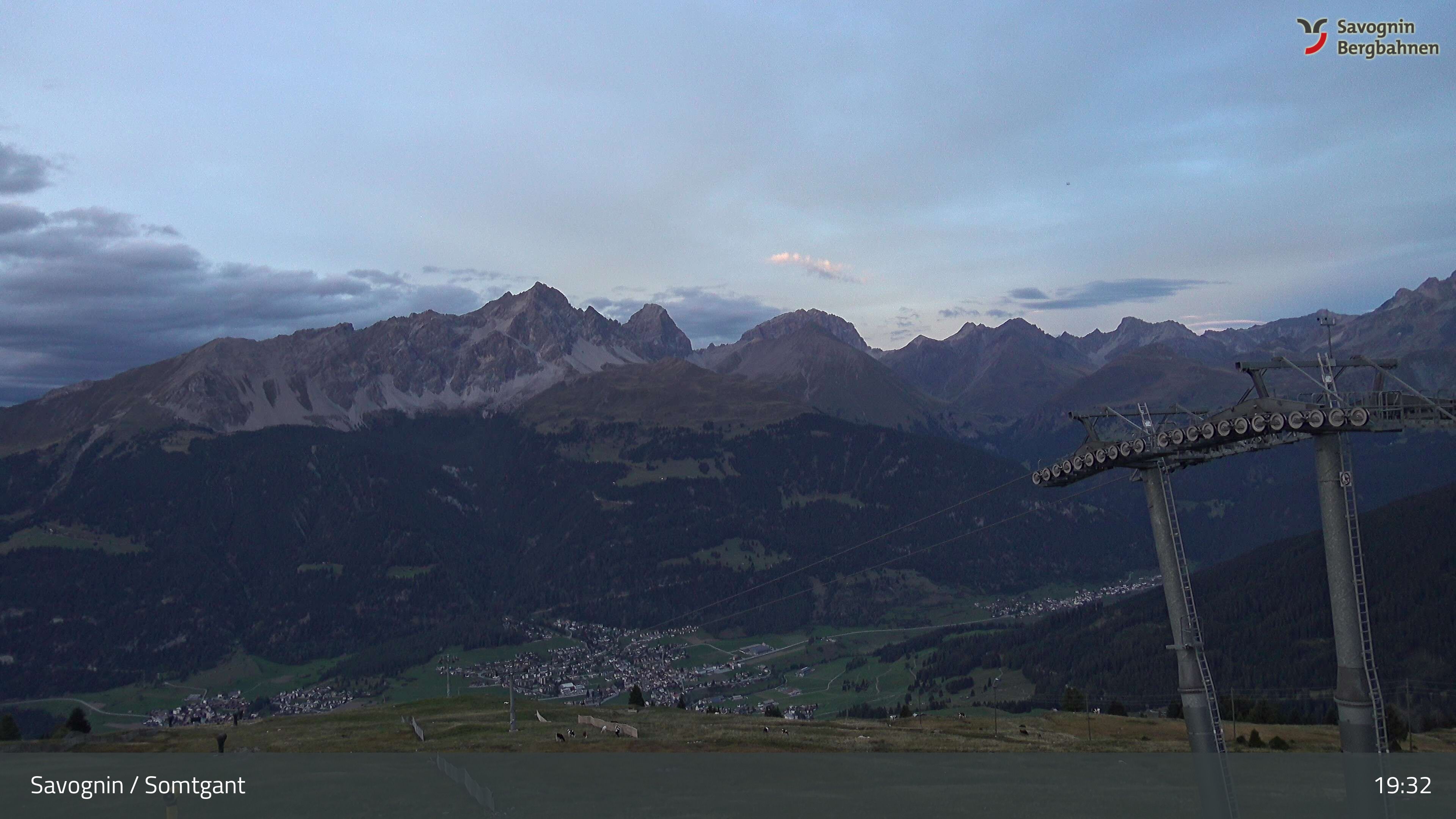 Savognin › Osten: Bergstation Somtgant - Piz Mitgel - Corn da Tinizong