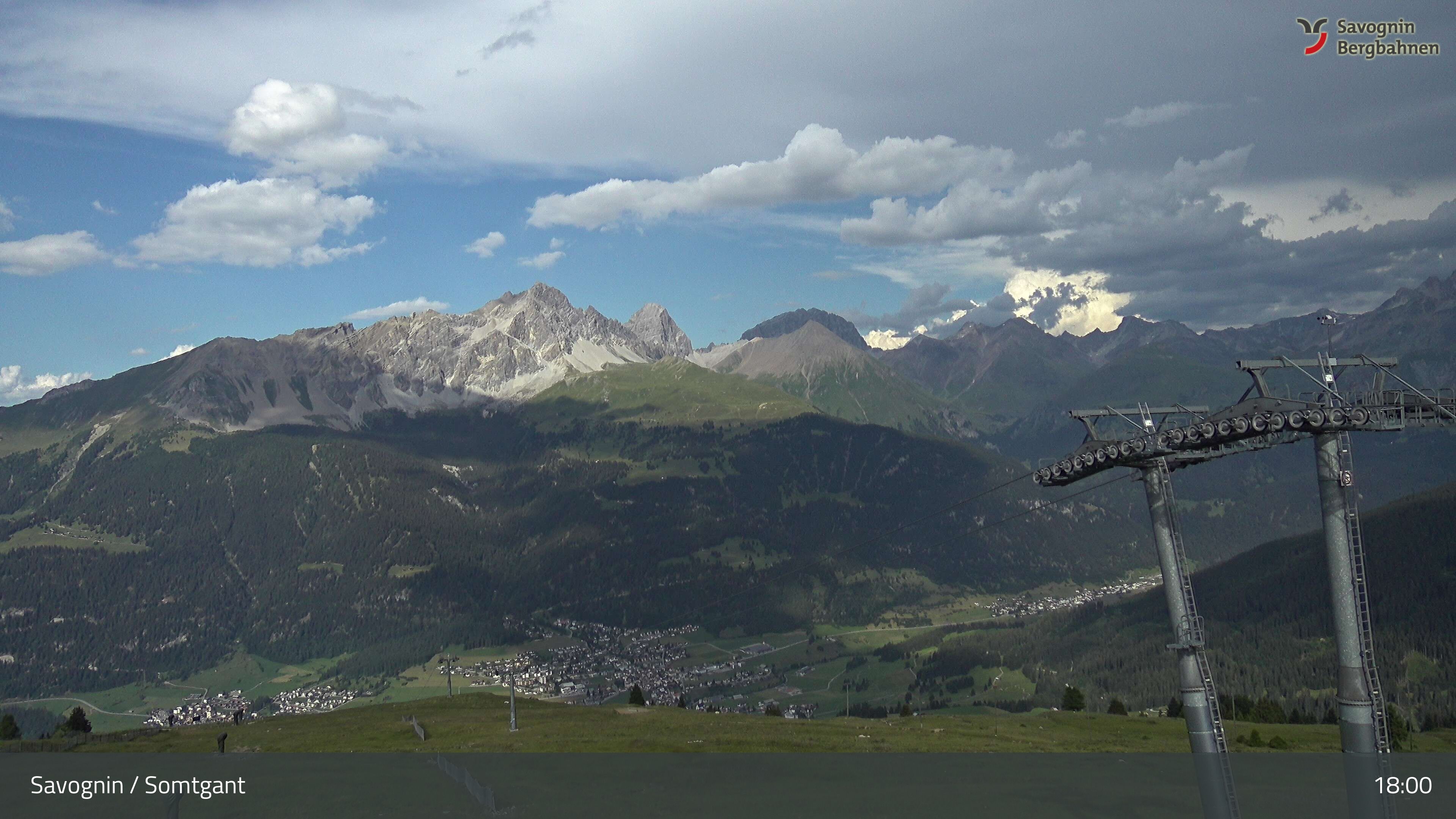 Savognin › Osten: Bergstation Somtgant - Piz Mitgel - Corn da Tinizong