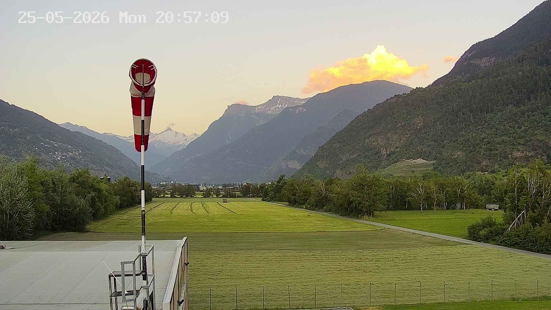 Sankt German › Süden: Helikopter Basis in Raron