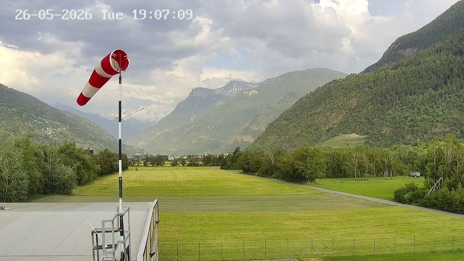 Sankt German › Süden: Helikopter Basis in Raron