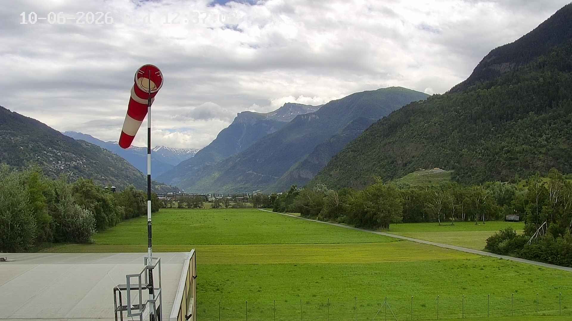 Sankt German › Süden: Helikopter Basis in Raron