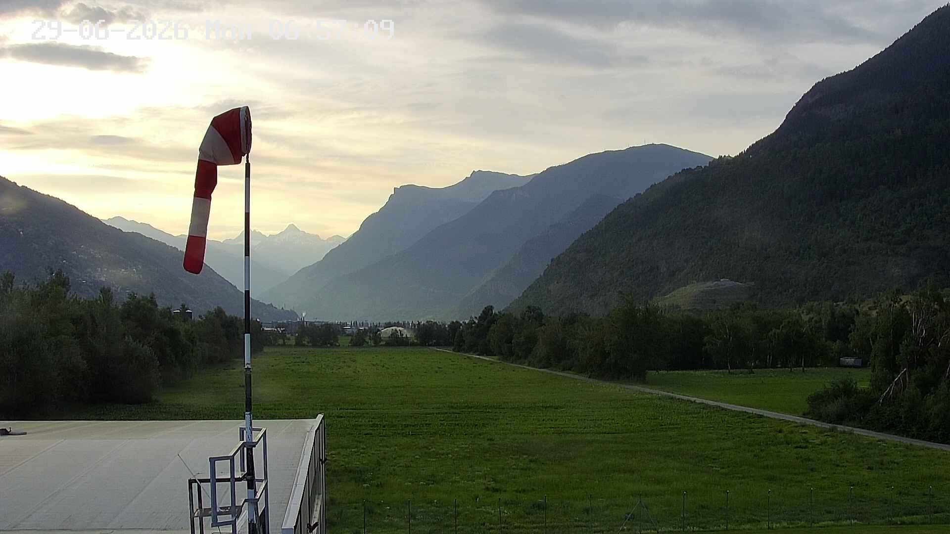 Sankt German › Süden: Helikopter Basis in Raron