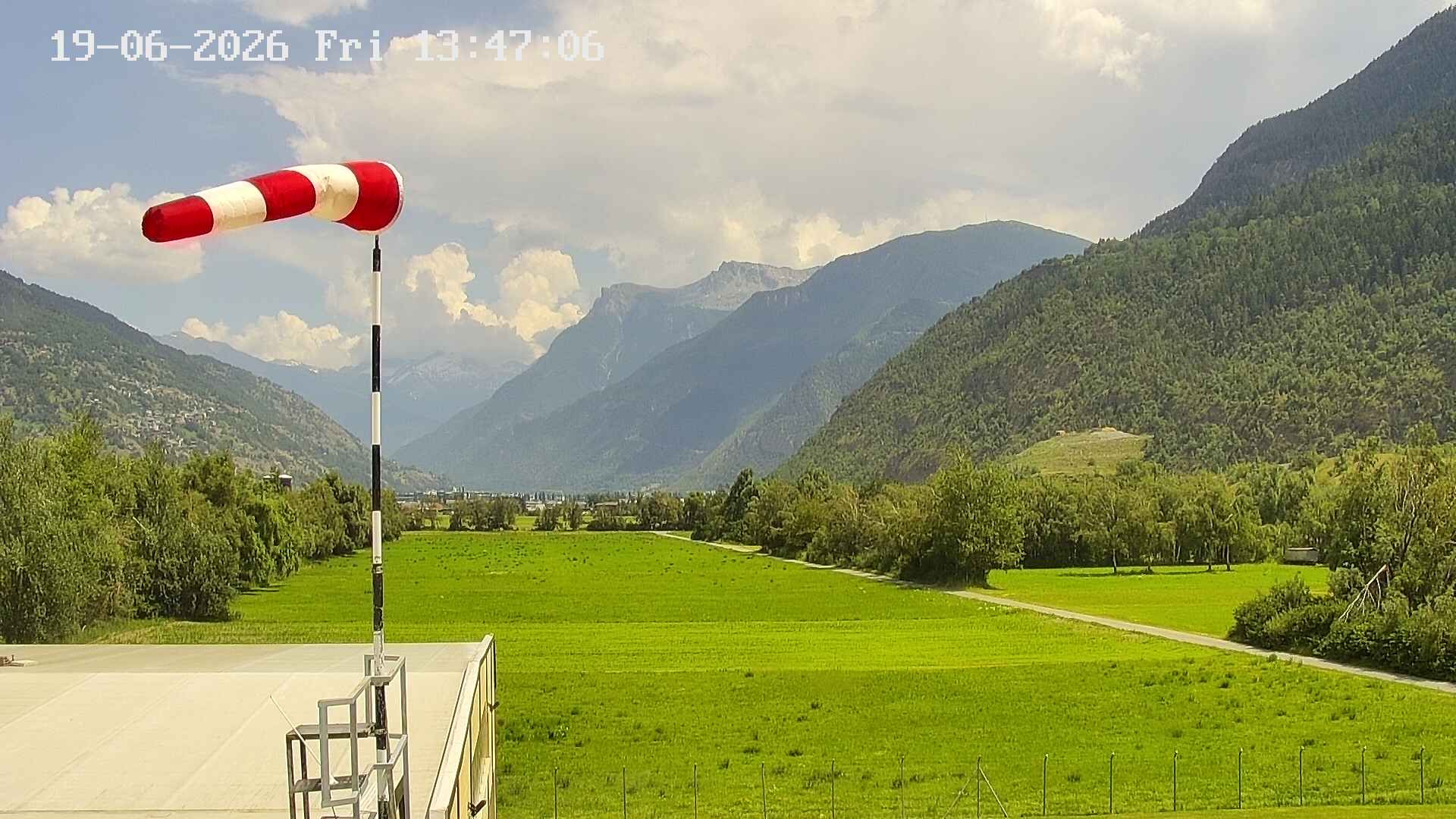 Sankt German › Süden: Helikopter Basis in Raron