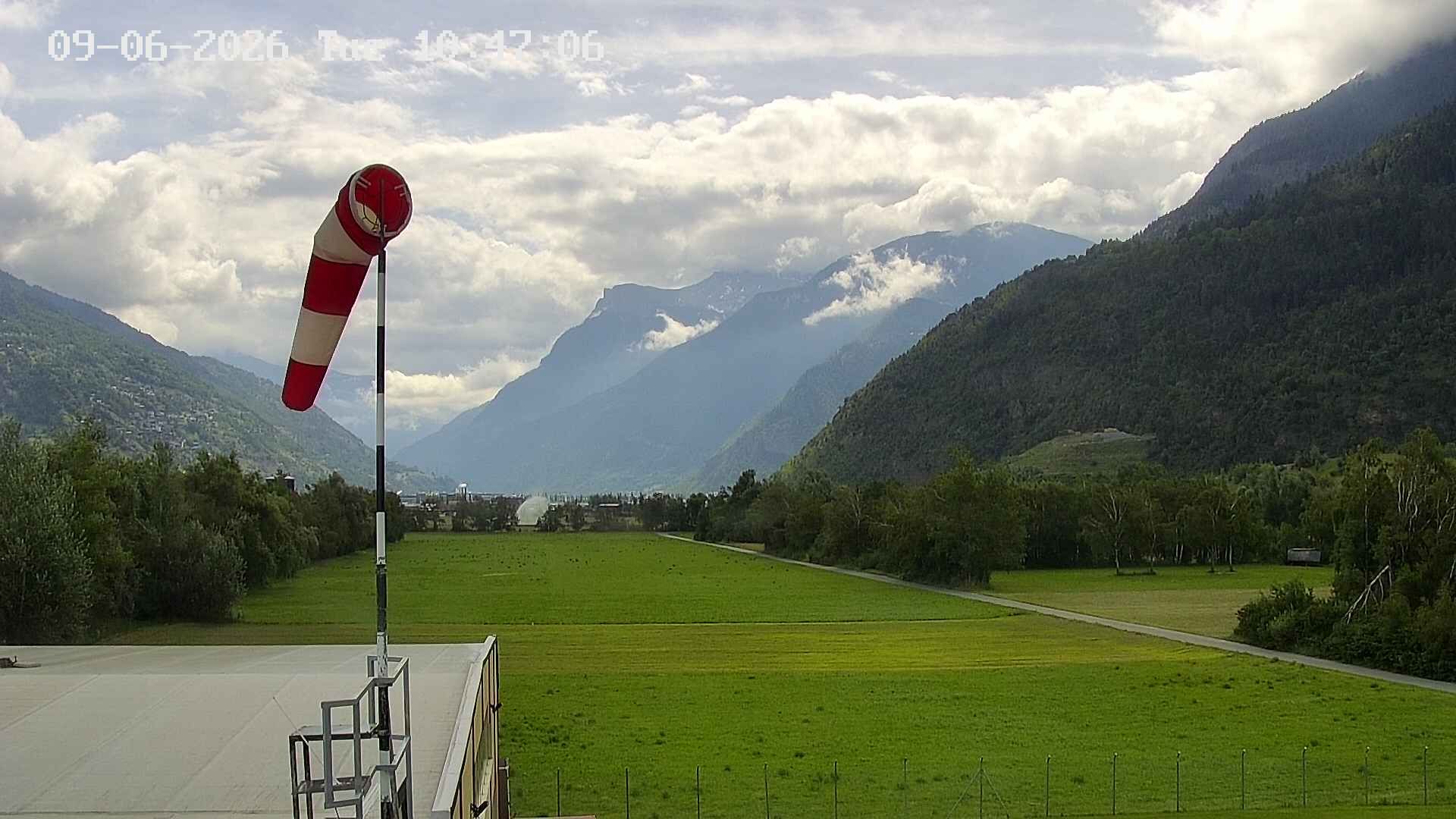 Sankt German › Süden: Helikopter Basis in Raron