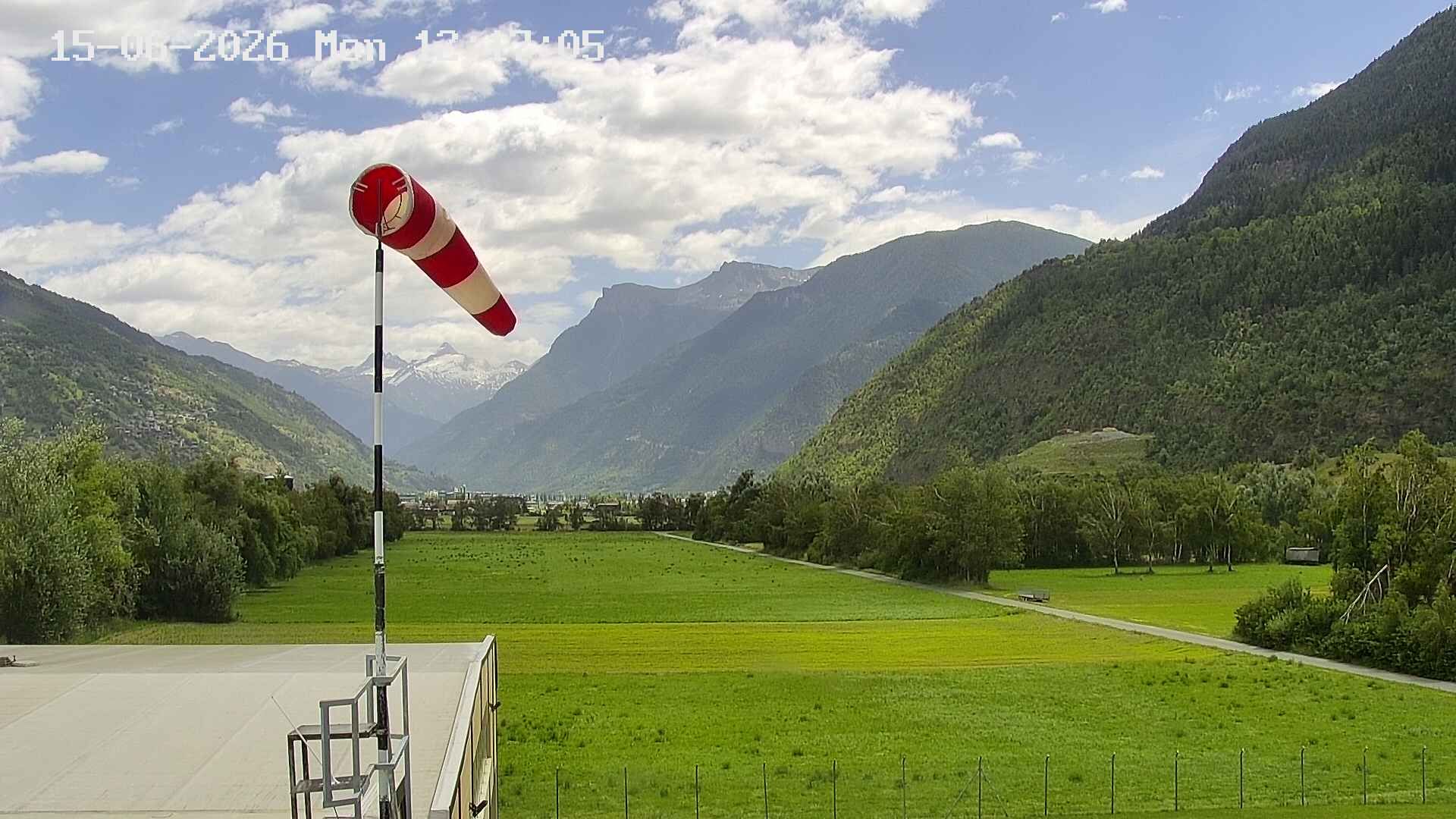 Sankt German › Süden: Helikopter Basis in Raron