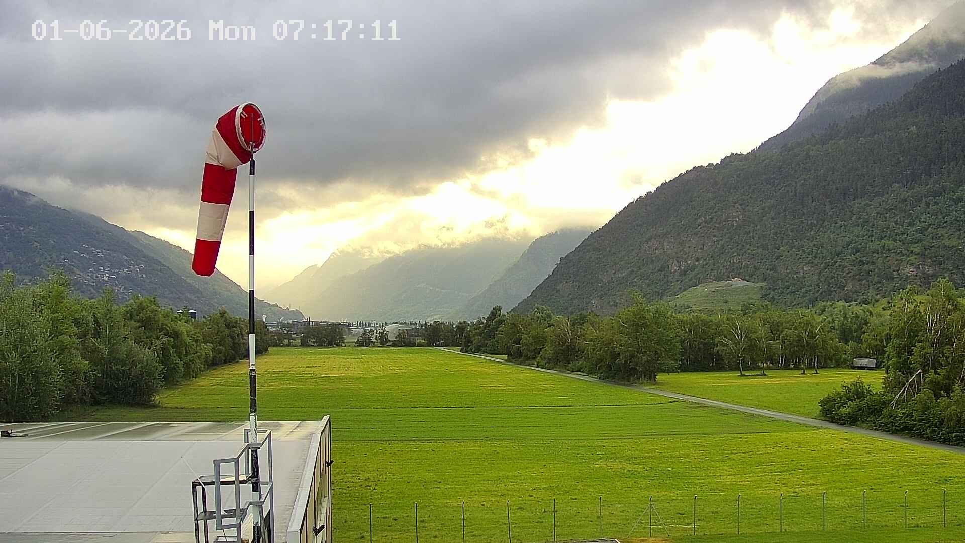 Sankt German › Süden: Helikopter Basis in Raron