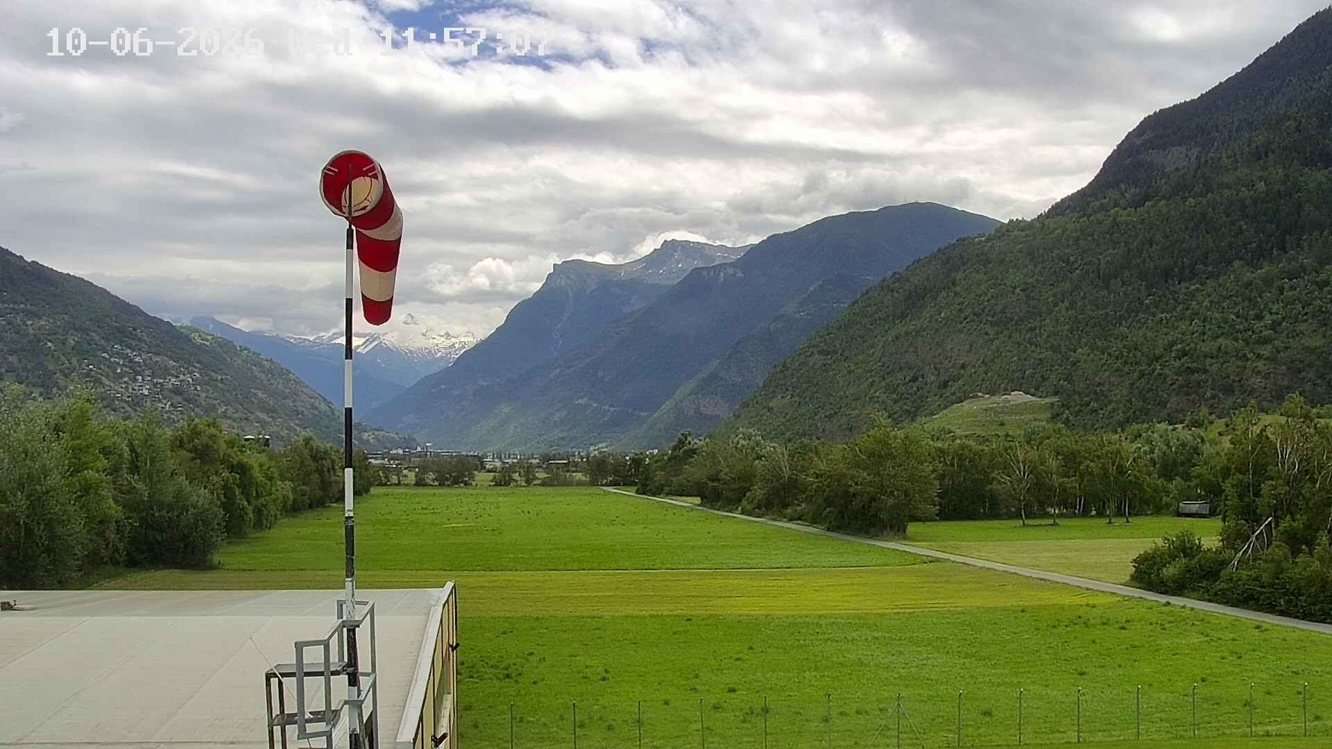 Sankt German › Süden: Helikopter Basis in Raron