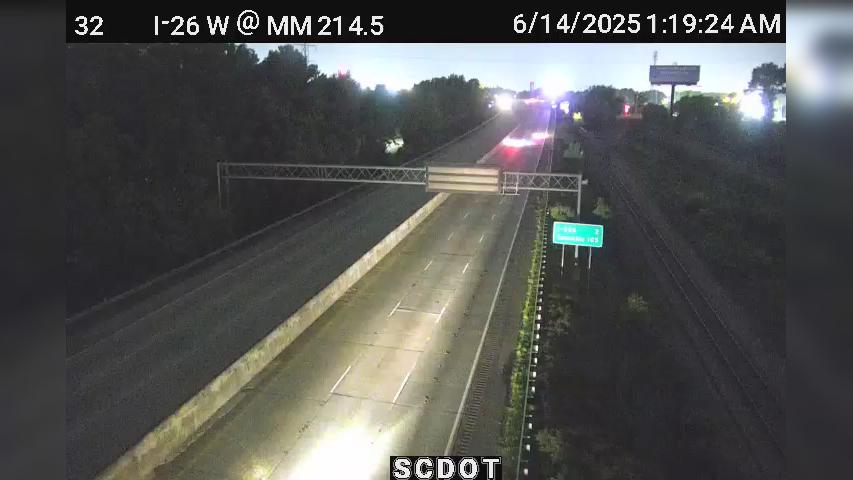 Traffic Cam North Charleston: I-26 W @ MM 214.5 (Bennett Yard Overpass)