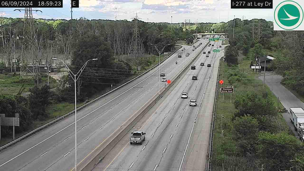 Traffic Cam Akron: I-277 at Ley Dr