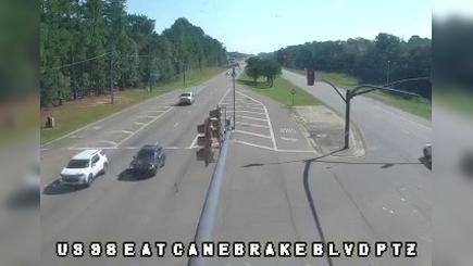 Traffic Cam Clyde: US 98 at Canebrake Blvd