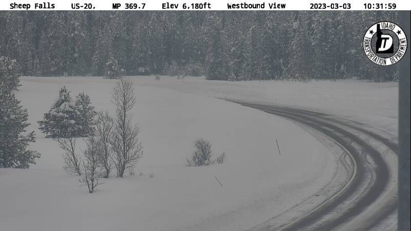 Traffic Cam Warm River › East: US 20: Sheep Falls: East