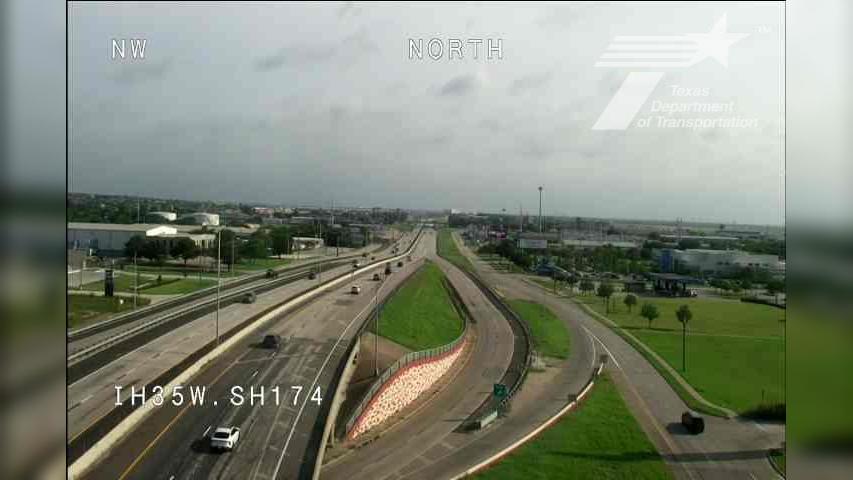 Traffic Cam Burleson › North: I-35W @ SH 174