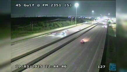 Traffic Cam Houston › South: IH-45 Gulf @ FM 2351 (S)