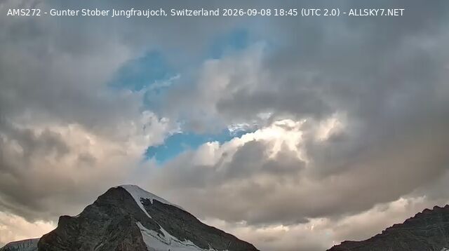 Fieschertal › Norden: Jungfraujoch
