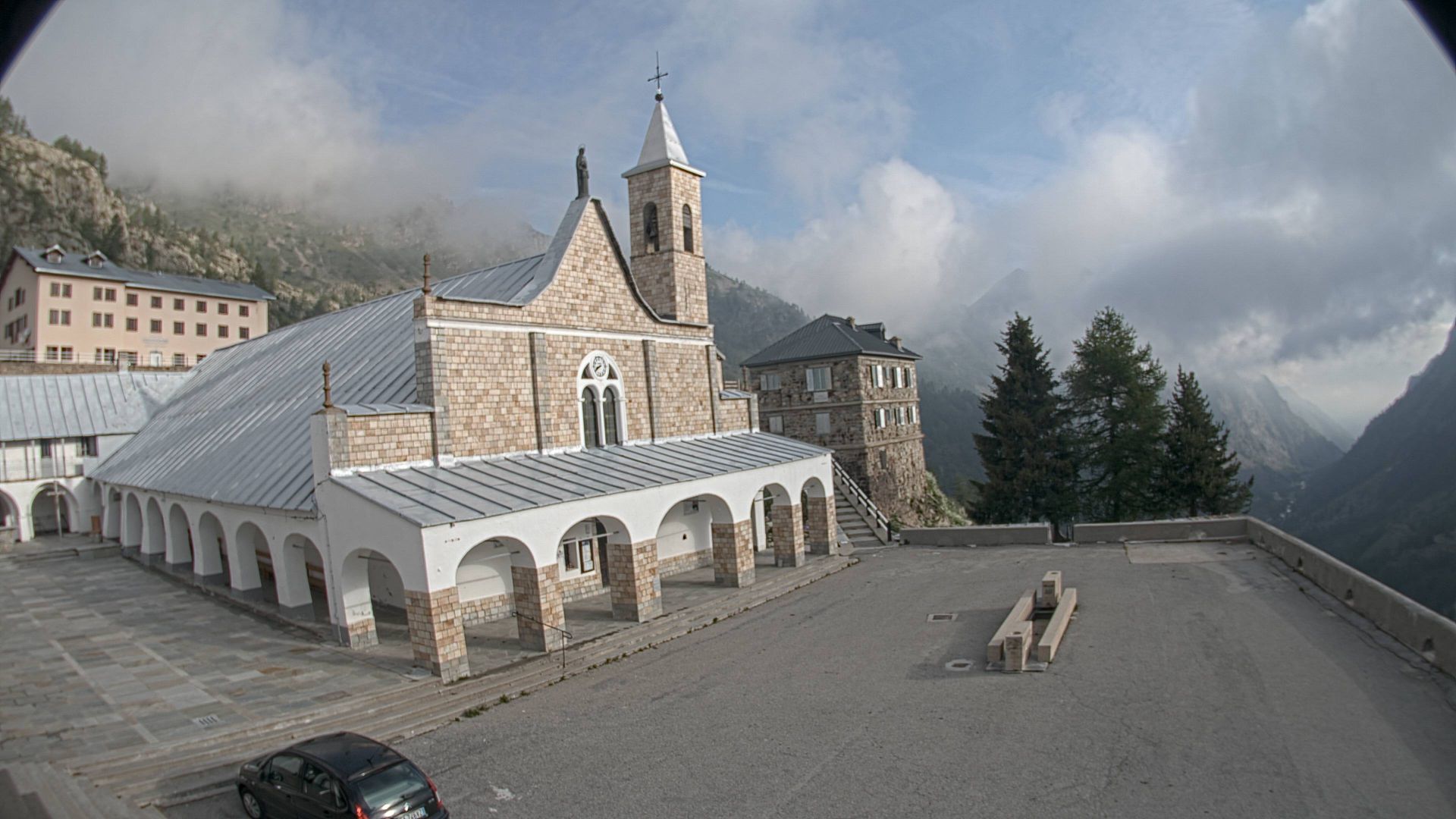 Webcam Vinadio, Santuario di S. Anna - info-gate.it