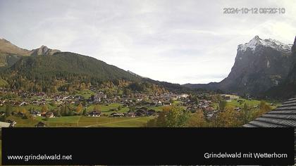 Grindelwald: Grindelwald - Dorf - Wetterhorn