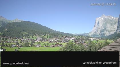 Grindelwald: Grindelwald - Dorf - Wetterhorn