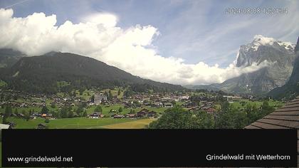 Grindelwald: Grindelwald - Dorf - Wetterhorn