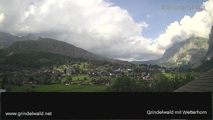 Grindelwald: Grindelwald - Dorf - Wetterhorn