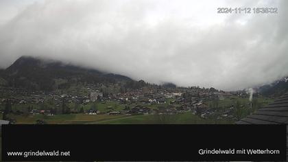 Grindelwald: Grindelwald - Dorf - Wetterhorn