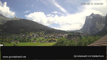 Grindelwald: Grindelwald - Dorf - Wetterhorn