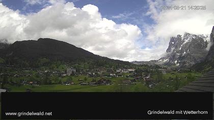 Grindelwald: Grindelwald - Dorf - Wetterhorn