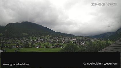 Grindelwald: Grindelwald - Dorf - Wetterhorn