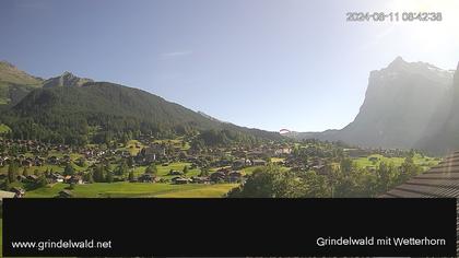 Grindelwald: Grindelwald - Dorf - Wetterhorn