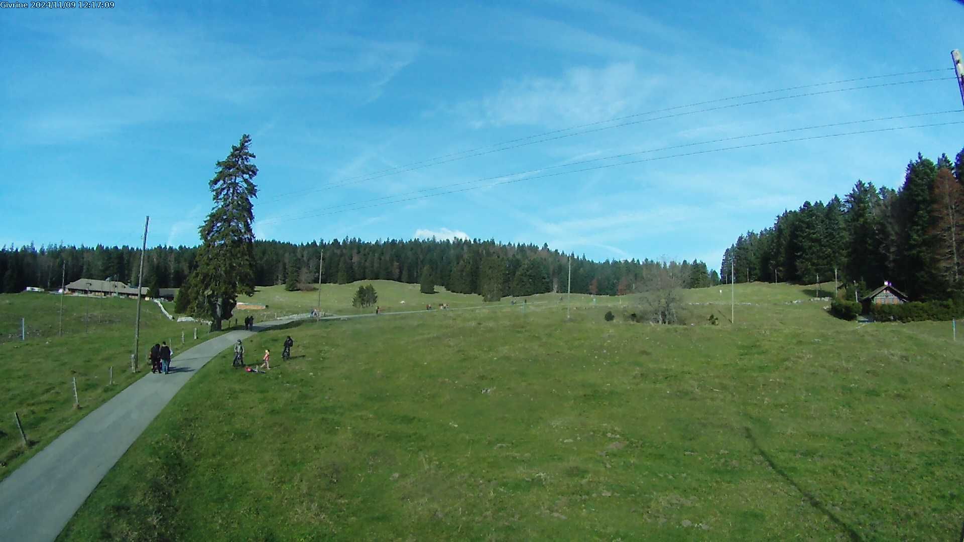 Saint-Cergue: La Trélasse - Col de la Givrine - Jura vaudois Natural Regional Park