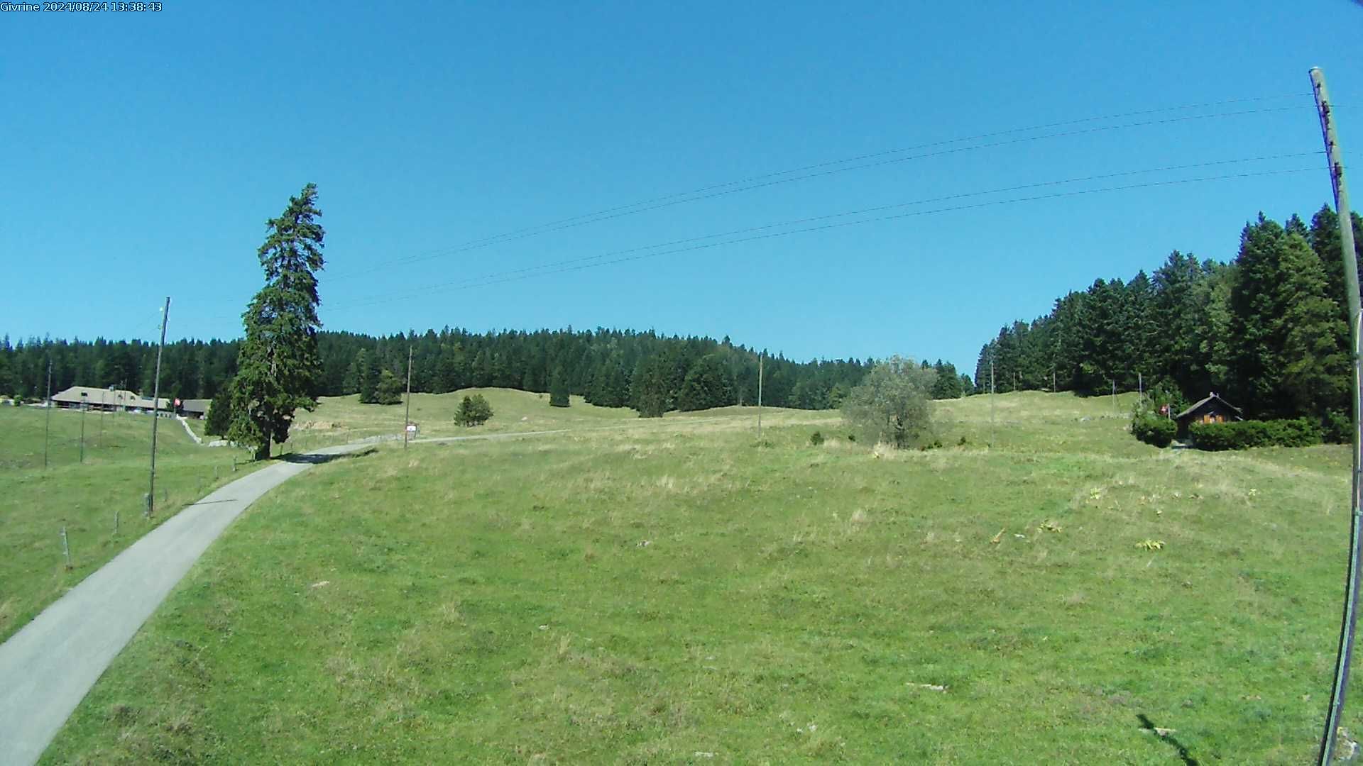 Saint-Cergue: La Trélasse - Col de la Givrine - Jura vaudois Natural Regional Park