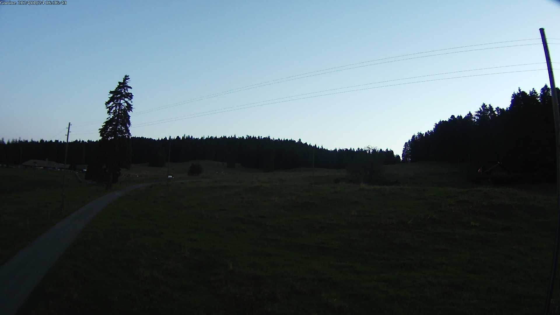 Saint-Cergue: La Trélasse - Col de la Givrine - Jura vaudois Natural Regional Park