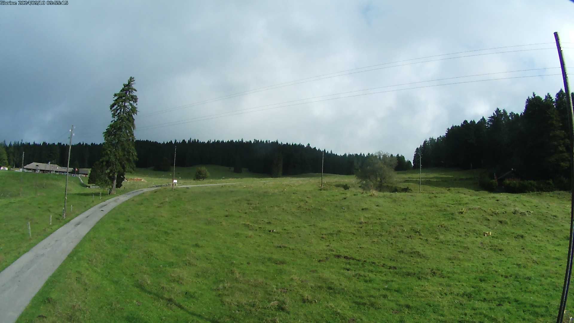 Saint-Cergue: La Trélasse - Col de la Givrine - Jura vaudois Natural Regional Park