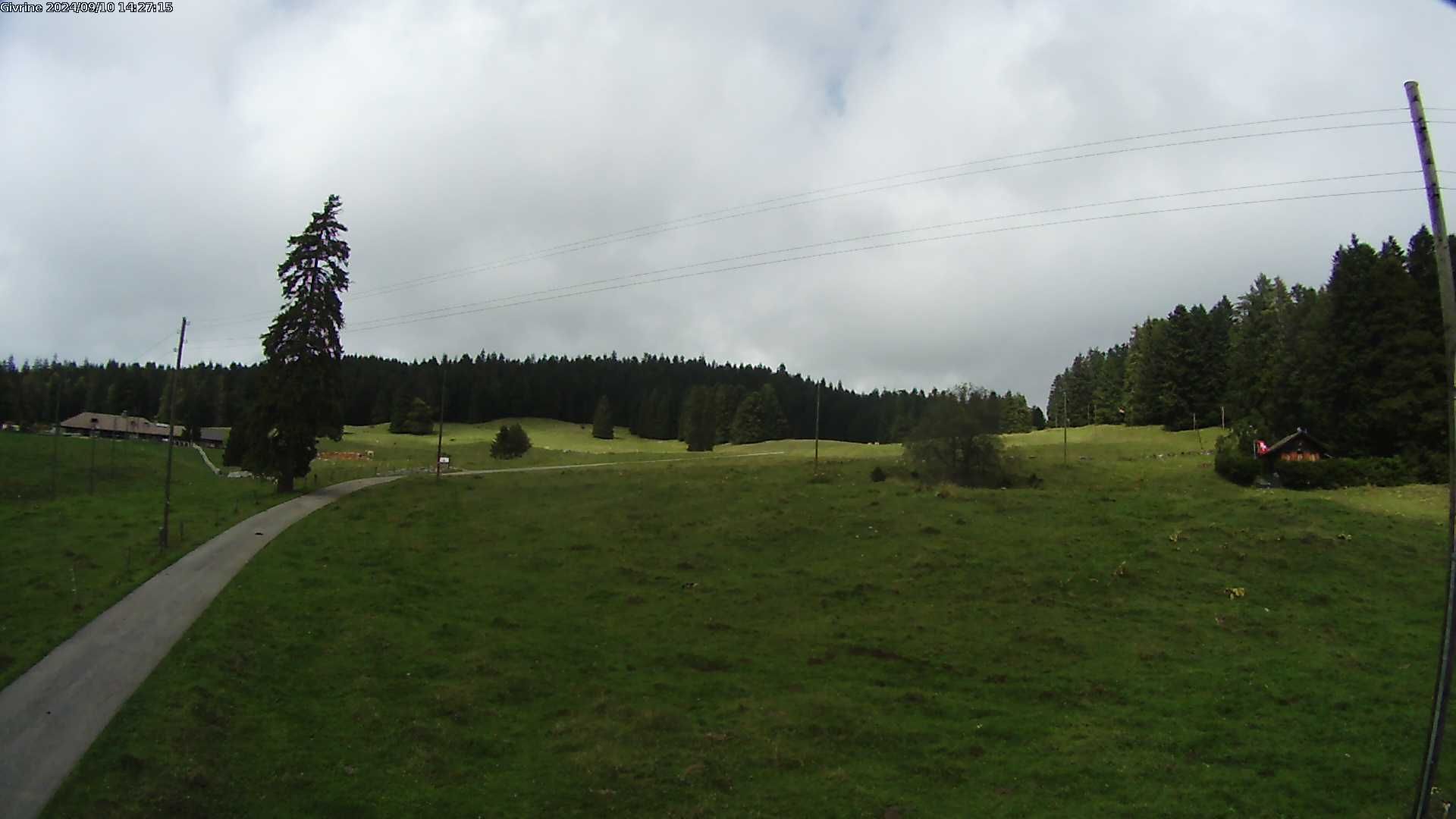 Saint-Cergue: La Trélasse - Col de la Givrine - Jura vaudois Natural Regional Park