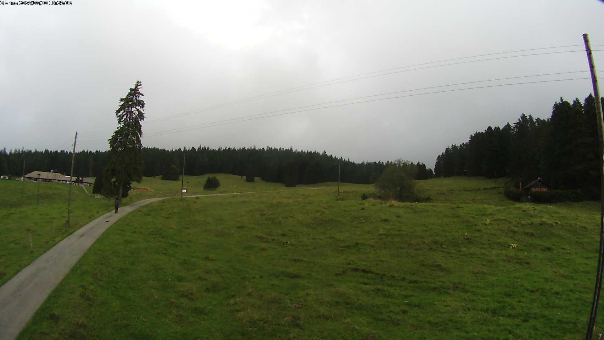 Saint-Cergue: La Trélasse - Col de la Givrine - Jura vaudois Natural Regional Park