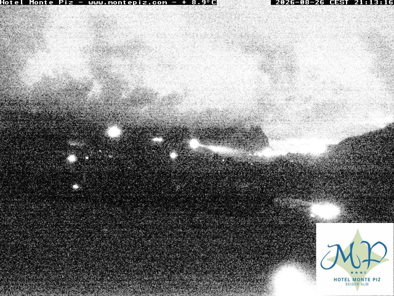 Traffic Cam Kastelruth - Castelrotto › South: Schlern