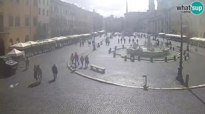 Daylight webcam view from Rome: Piazza Navona