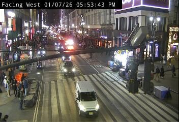 Traffic Cam Manhattan Community Board 6: 6 Avenue @ 34 Street