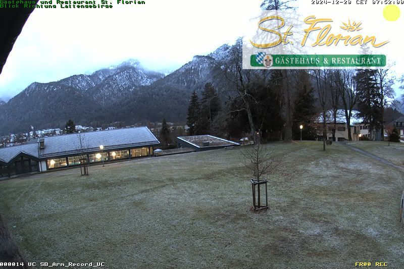 Traffic Cam Bayerisch Gmain › South: Lattengebirge