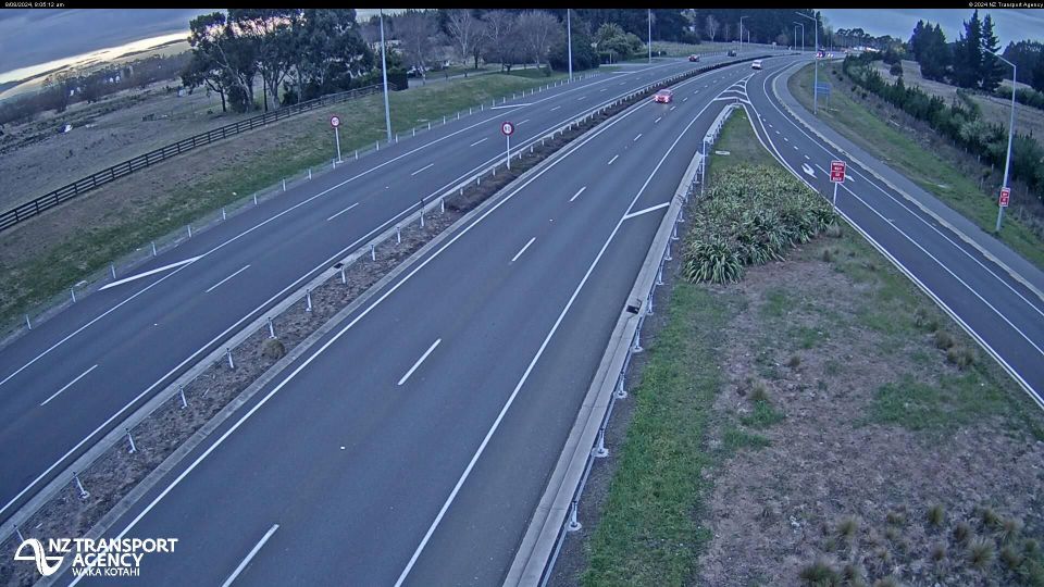 cams around Christchurch International Airport meteoblue