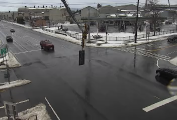 Traffic Cam Solvay › East: I-690 west of Exit 7 (Route 297)