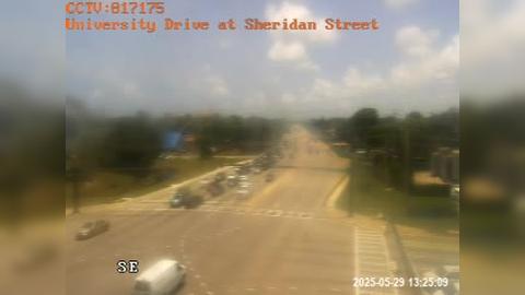 Traffic Cam Pembroke Pines: University Drive at Sheridan Street