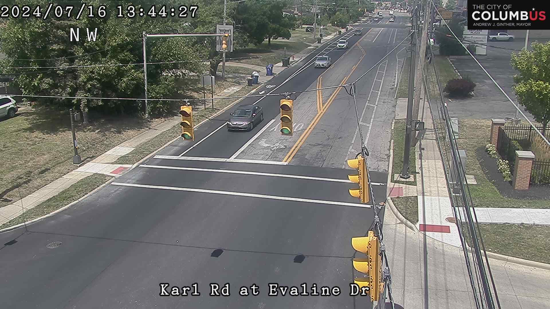 Traffic Cam Northland: City of Columbus) Karl Rd at Evaline Dr
