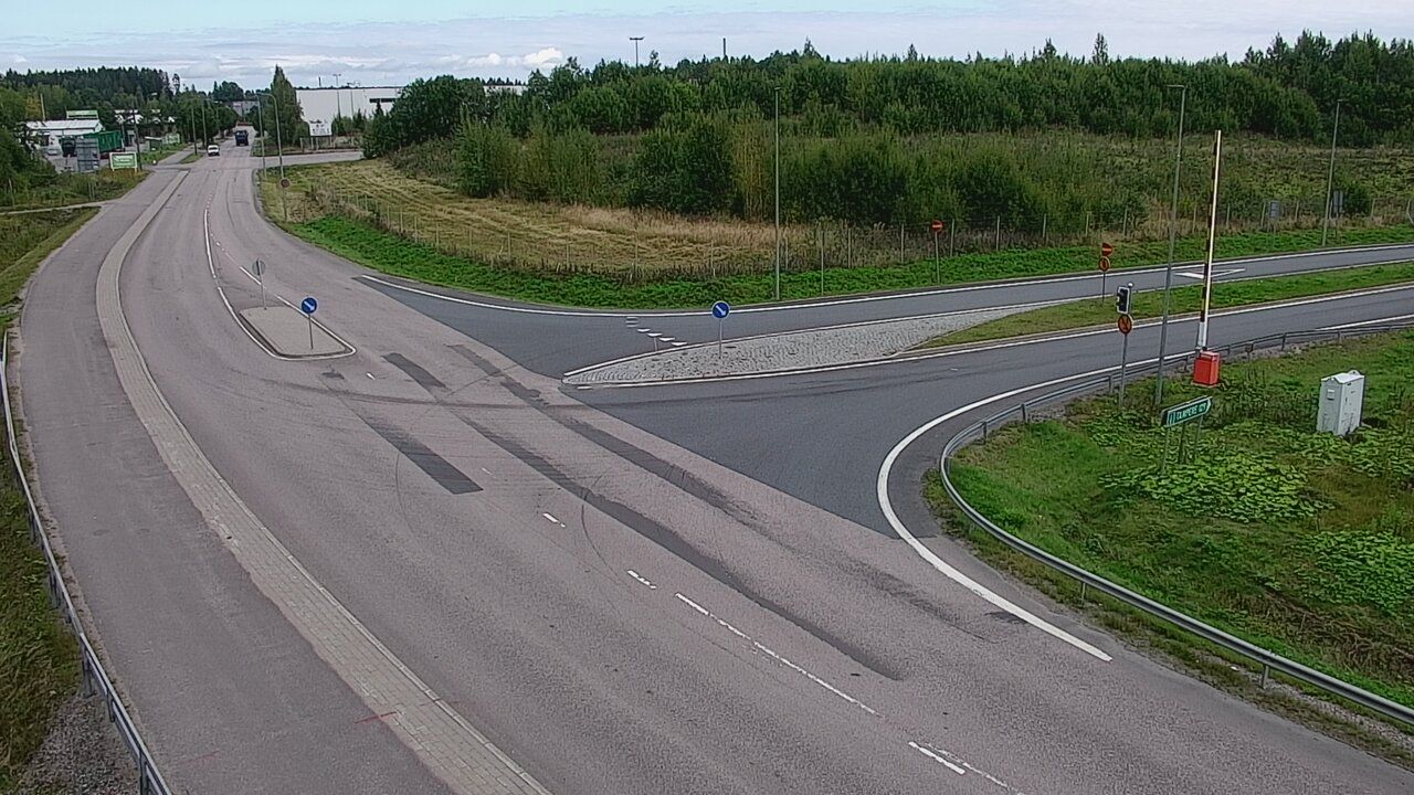 Traffic Cam Lahti: Tie - Liipola, Puomi, Ramppi, Itä