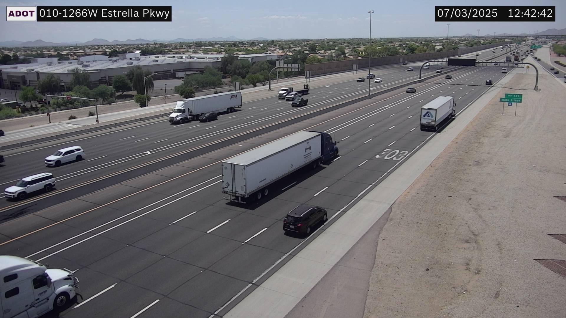 Traffic Cam Goodyear › West: I-10 WB 126.60 @Estrella Pkwy